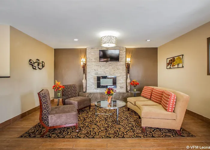Comfort West I-80 Inn 4*