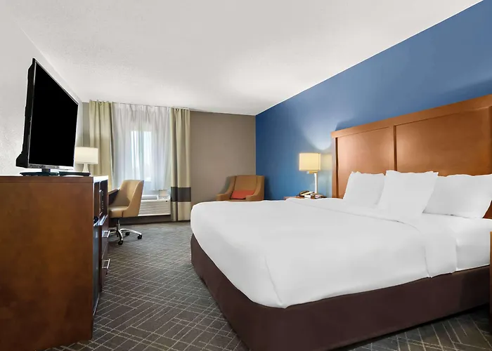 Comfort West I-80 Inn 4*